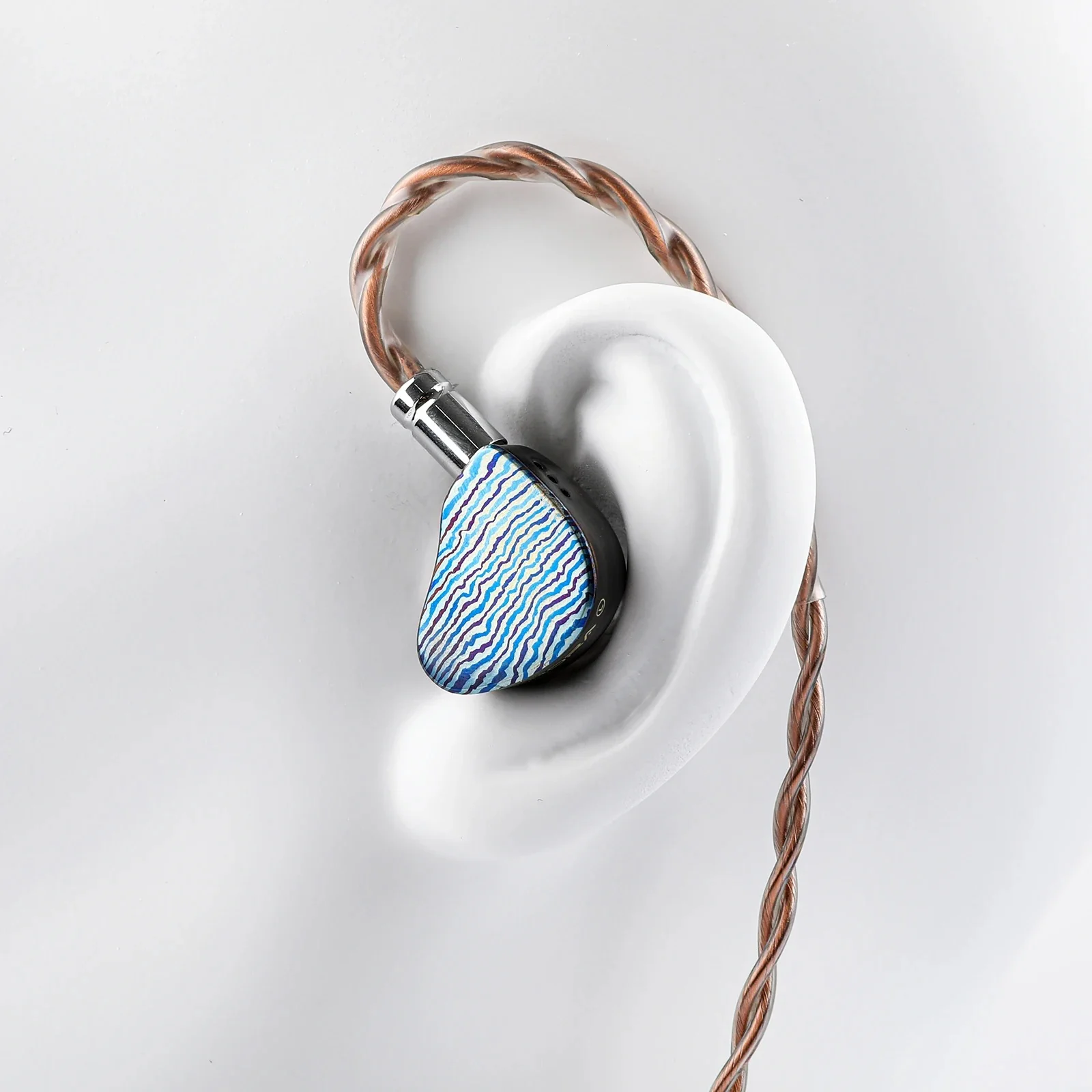 7HZ Aurora IEM - Image 7