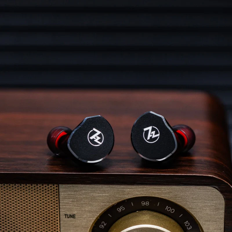7HZ x Crinacle: Diablo Planar Magnetic Driver IEM - Image 10