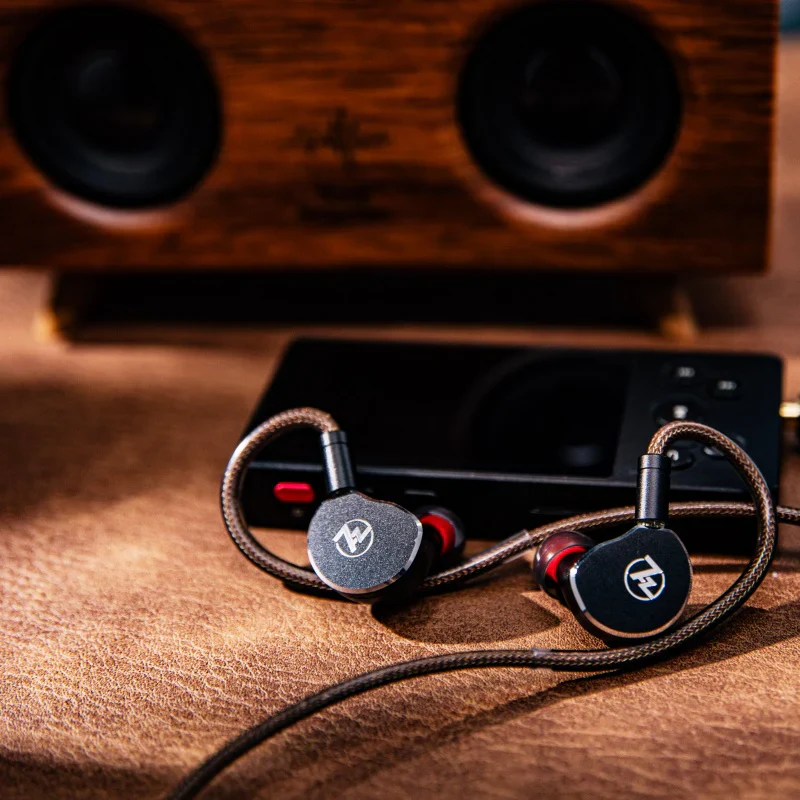 7HZ x Crinacle: Diablo Planar Magnetic Driver IEM - Image 11