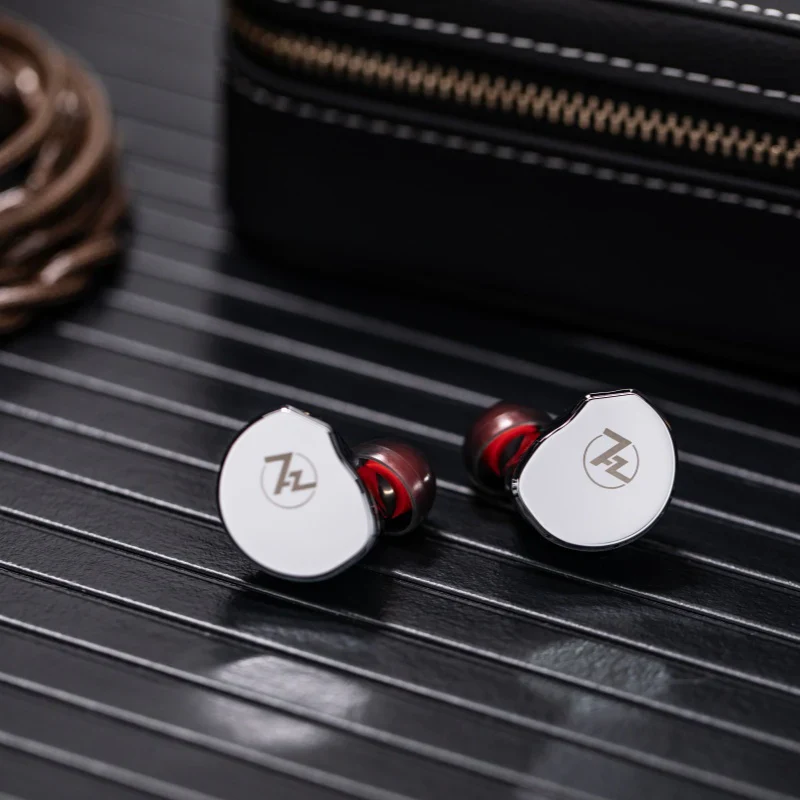 7HZ x Crinacle: Divine Planar Magnetic Driver IEM - Image 11