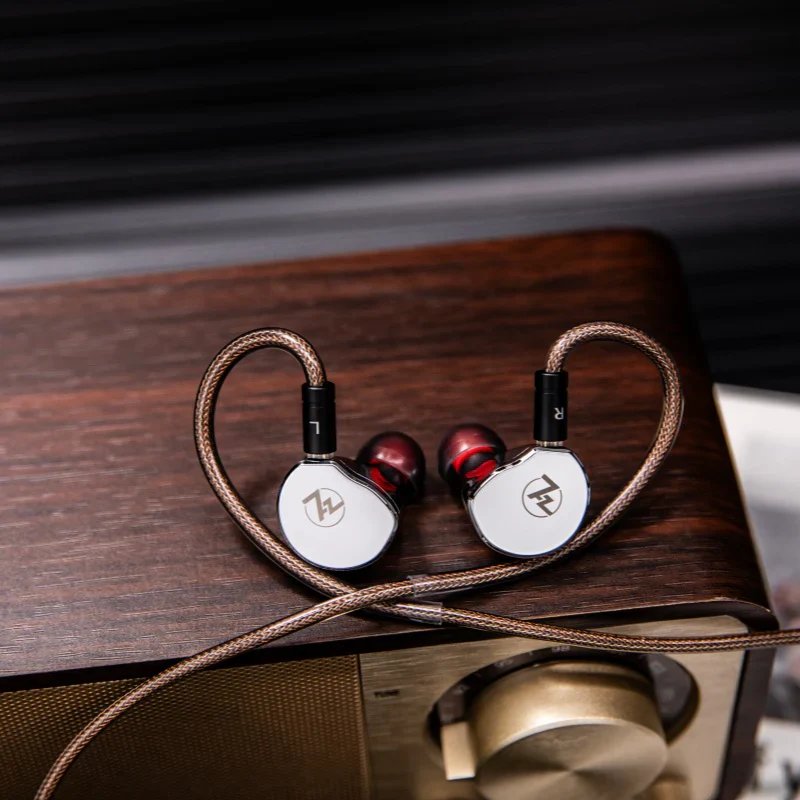 7HZ x Crinacle: Divine Planar Magnetic Driver IEM - Image 9