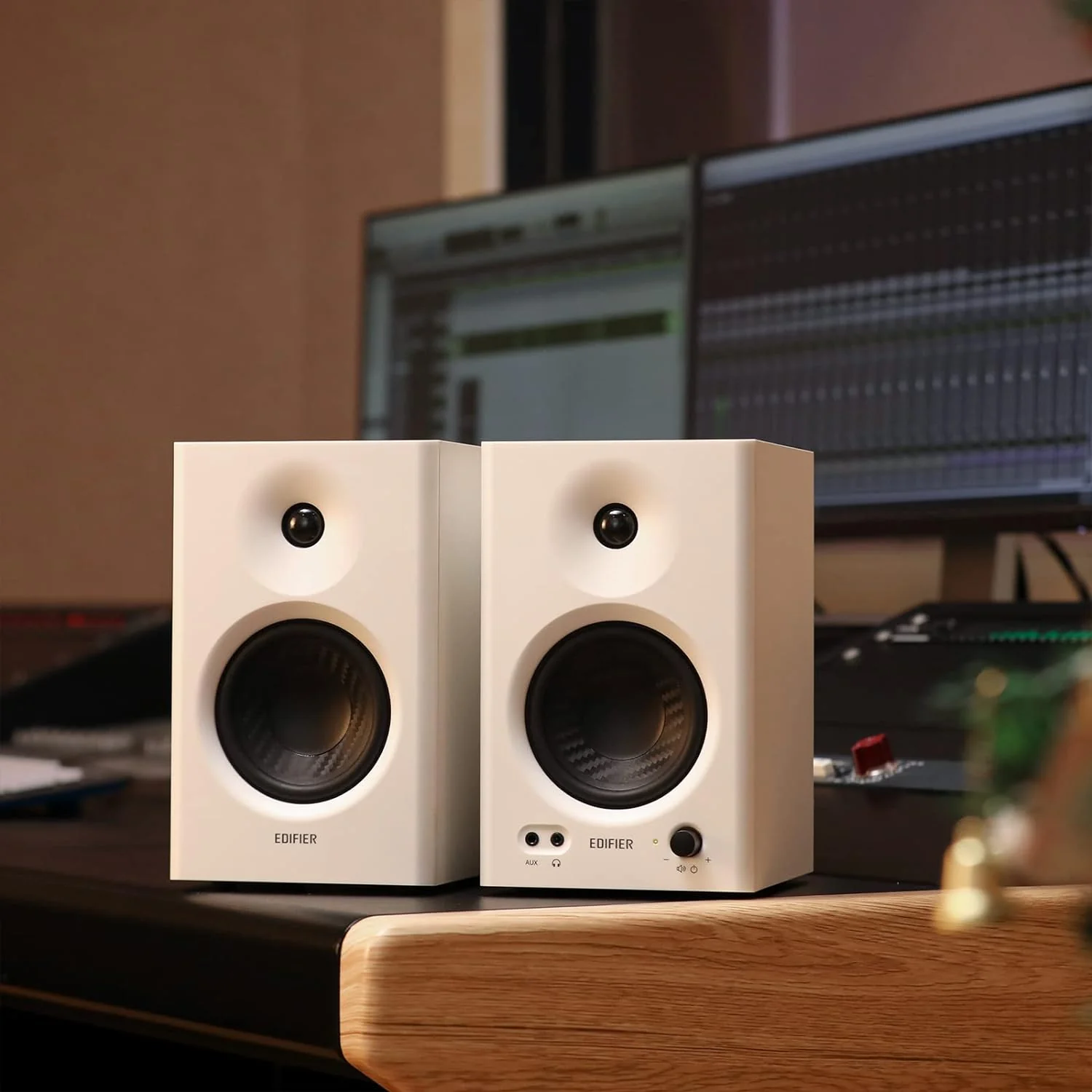 Edifier MR4 2.0 Studio Monitor Reference Speaker System - Image 12