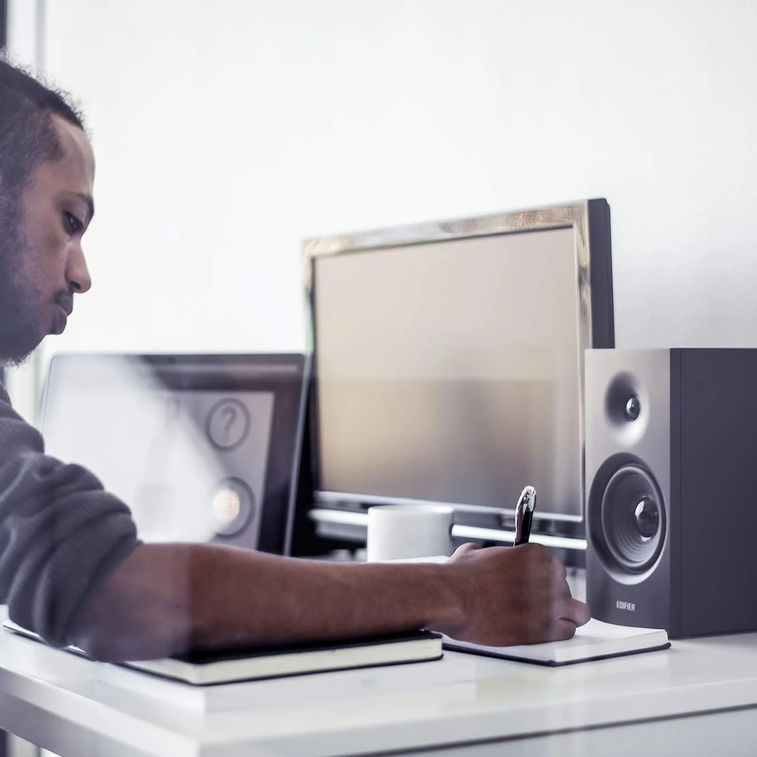 Edifier R1080BT Bluetooth Bookshelf Speaker - Image 7