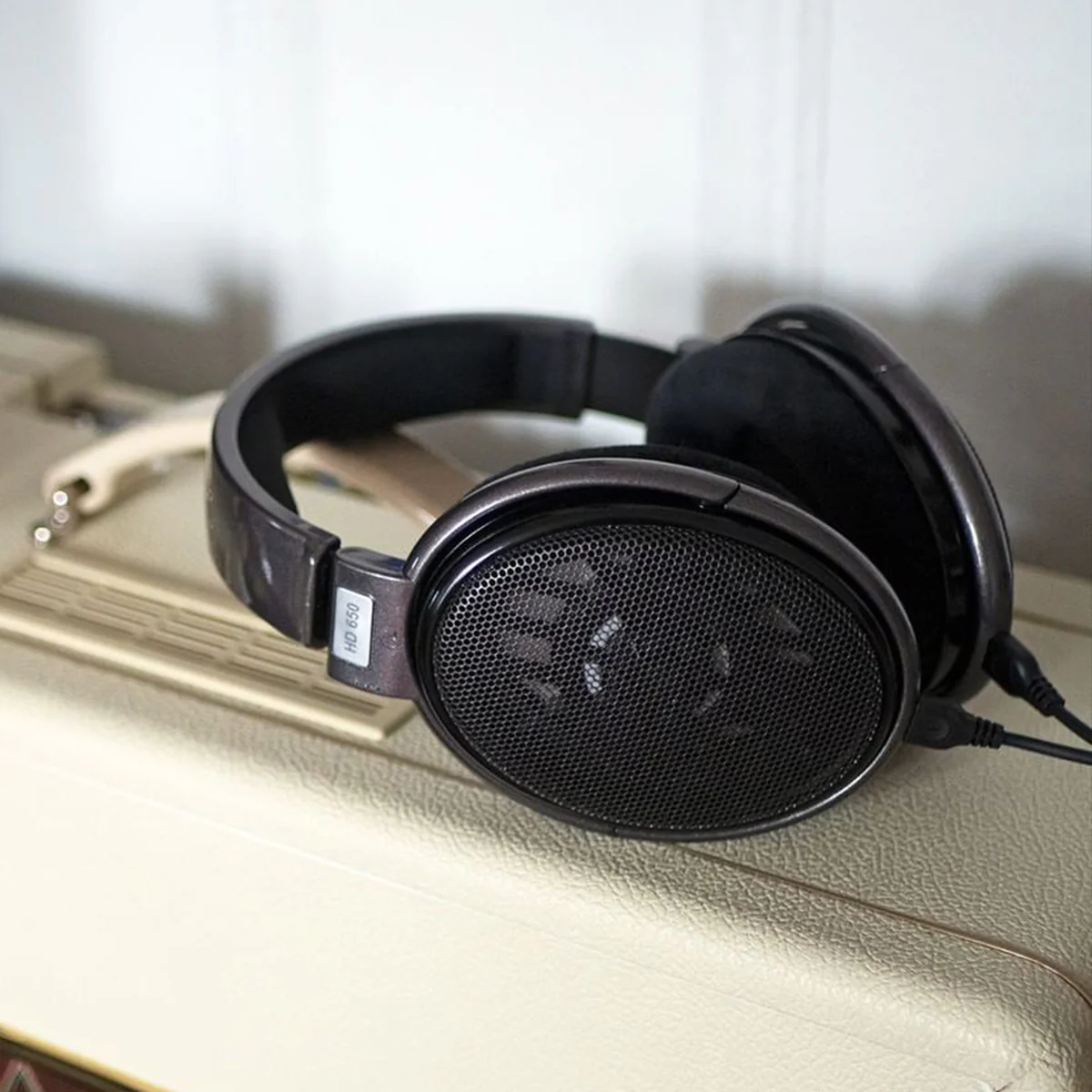 Sennheiser HD 650 Open Back Headphones - Image 6