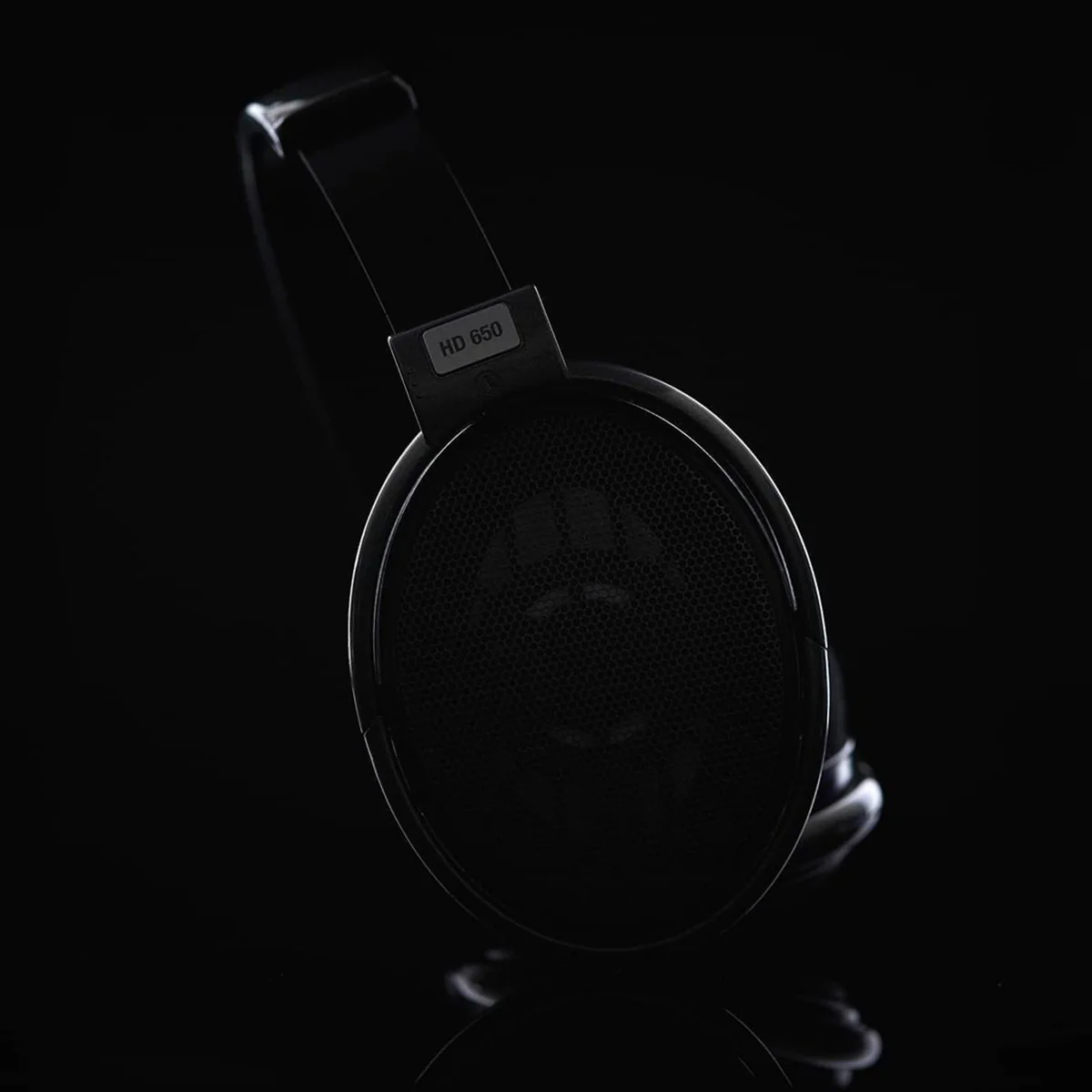 Sennheiser HD 650 Open Back Headphones - Image 8
