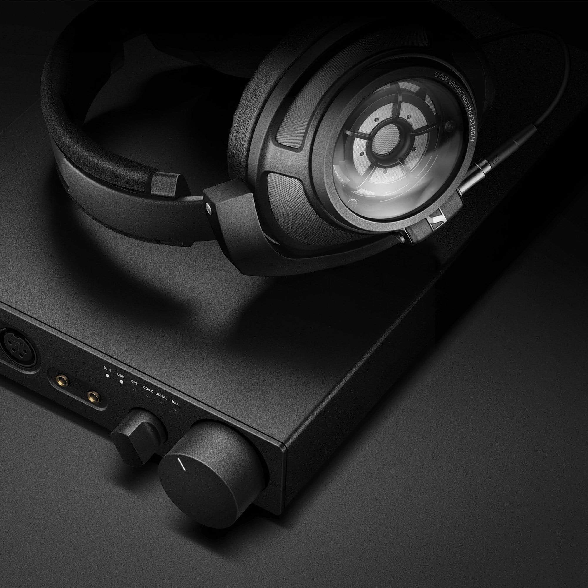 Sennheiser HD 820 Closed Back Headphones - Image 7